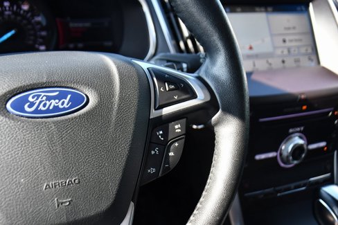 Used 2018 Ford Edge Sport w/ Technology Package image 32