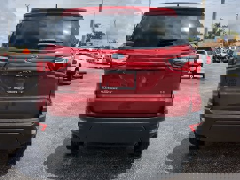 Used 2021 Ford EcoSport SE w/ SE Convenience Package image 5