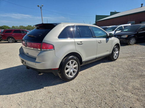 Used 2007 Lincoln MKX 2WD image 3