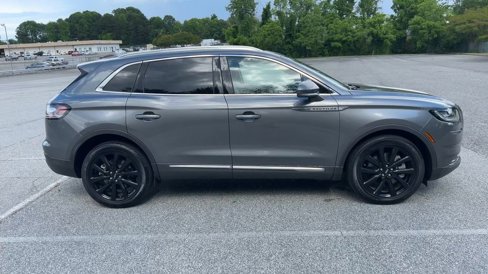 Certified 2023 Lincoln Nautilus Reserve w/ Monochromatic Package image 9