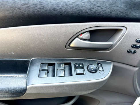 Used 2011 Honda Odyssey Touring image 25