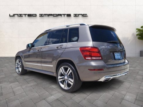 Used 2015 Mercedes-Benz GLK 350 4MATIC image 3