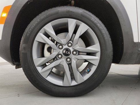 Used 2021 Kia Seltos LX image 17