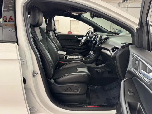 Used 2021 Ford Edge ST image 38