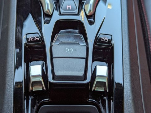Used 2017 Lamborghini Huracan LP 610-4 image 32