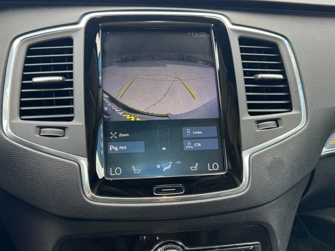 Used 2018 Volvo XC90 T5 Momentum image 8