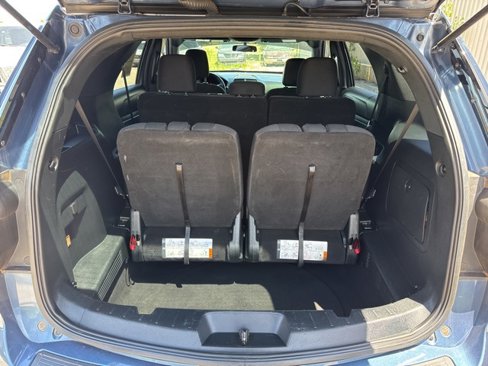 Used 2019 Ford Explorer XLT image 6