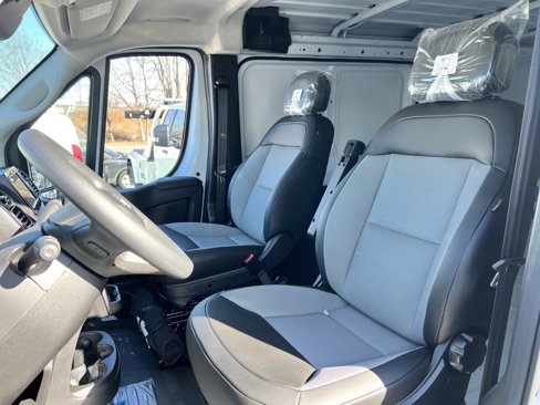 Used 2023 RAM ProMaster 2500 image 19