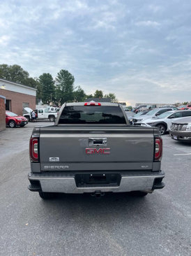 Used 2017 GMC Sierra 1500 SLT w/ SLT Premium Package image 5
