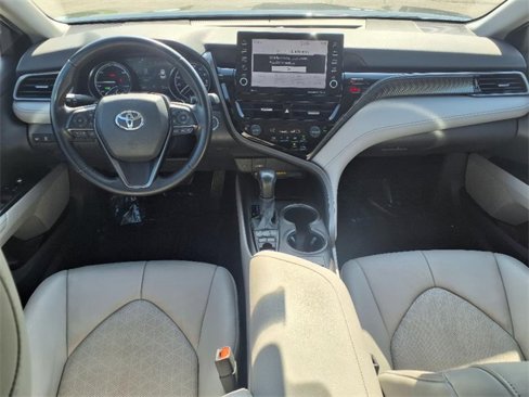 Used 2021 Toyota Camry XSE image 4