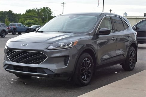 Used 2022 Ford Escape SE w/ Cold Weather Package image 12