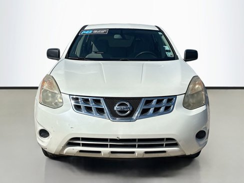 Used 2013 Nissan Rogue S image 2