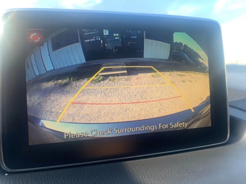 Used 2016 MAZDA MAZDA3 i Touring w/ Popular Equipment Package image 20