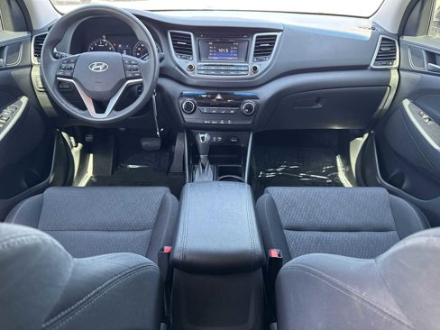Used 2017 Hyundai Tucson SE image 12