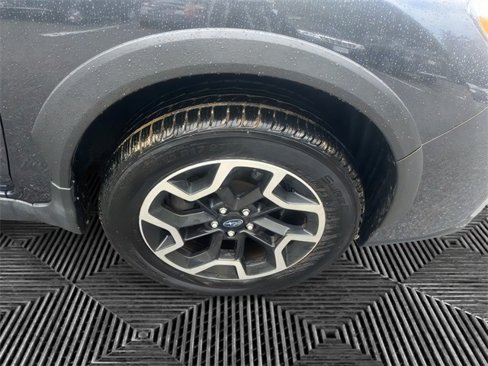 Used 2017 Subaru Crosstrek 2.0i Limited image 10
