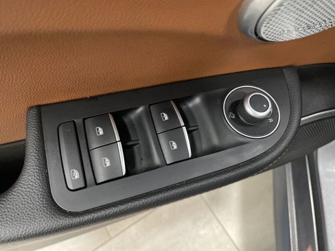 Used 2018 Alfa Romeo Giulia AWD image 28