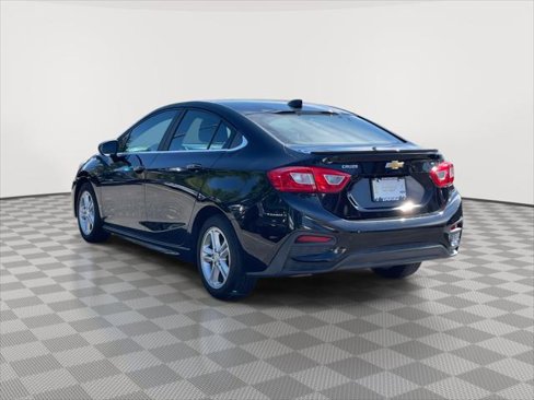 Used 2016 Chevrolet Cruze LT w/ Sun And Sound Package image 5