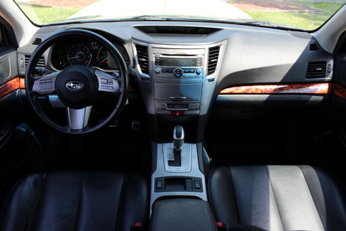 Used 2011 Subaru Outback 2.5i Limited image 28