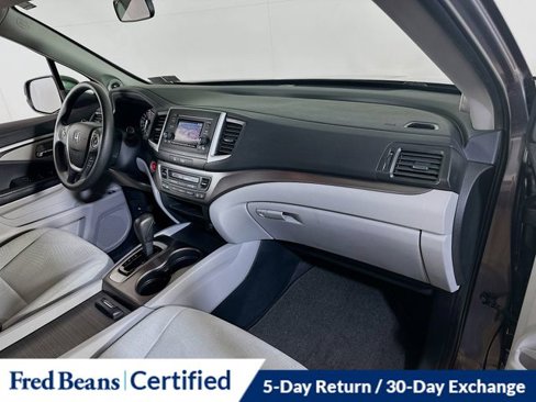 Used 2016 Honda Pilot LX image 11