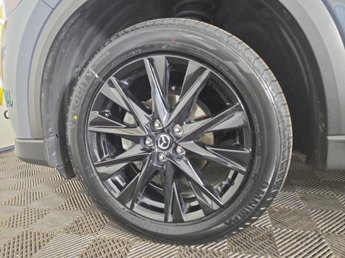 Certified 2022 MAZDA CX-5 Carbon Edition image 35