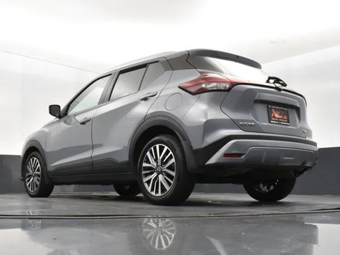 Used 2023 Nissan Kicks SV image 12