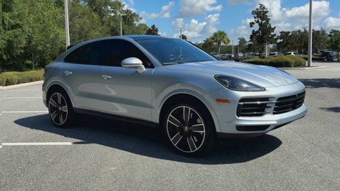 Certified 2023 Porsche Cayenne Coupe image 2