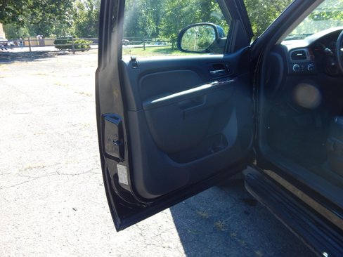 Used 2013 Chevrolet Avalanche LT image 12