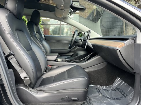 Used 2018 Tesla Model 3 Mid Range image 29