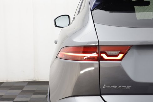 Used 2020 Jaguar E-PACE R-Dynamic S image 34