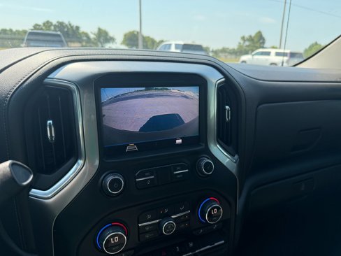 Used 2020 Chevrolet Silverado 1500 LT w/ Texas Edition image 19