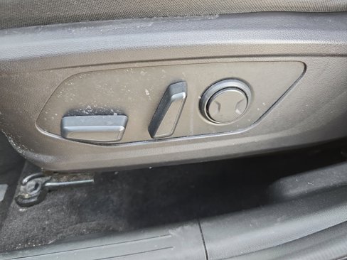 Used 2022 Hyundai Santa Cruz SEL Premium image 11