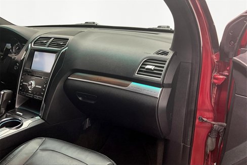 Used 2016 Ford Explorer Limited image 17