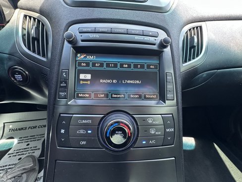 Used 2012 Hyundai Genesis 2.0T image 15