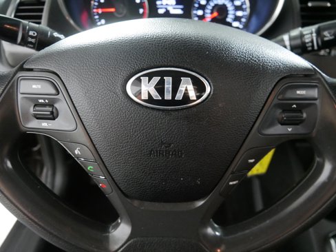 Used 2017 Kia Forte LX image 25