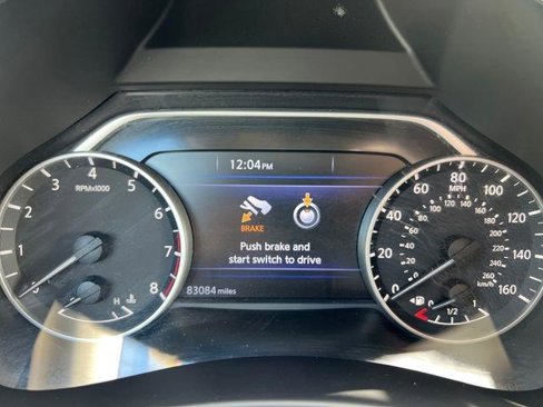 Used 2018 Nissan Murano SL w/ Moonroof Package image 16