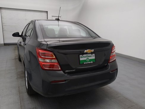Used 2019 Chevrolet Sonic LT w/ Convenience Package image 6