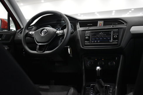 Used 2019 Volkswagen Tiguan S w/ 3rd Row Seat Package image 18