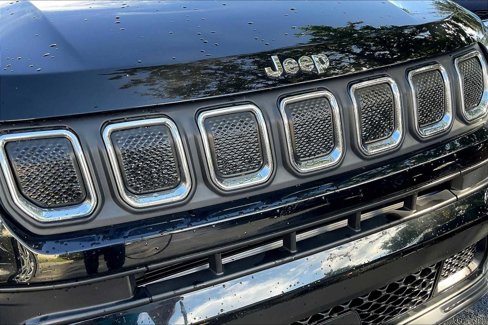 Used 2022 Jeep Compass Latitude image 29
