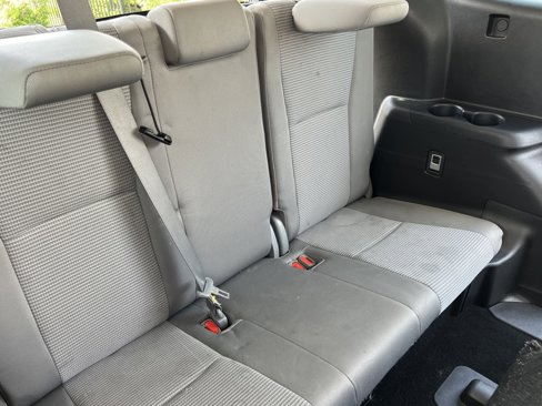 Used 2021 Toyota Highlander L image 15