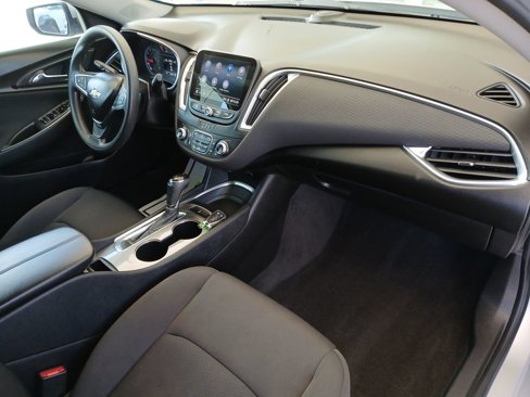 Used 2020 Chevrolet Malibu LT image 29