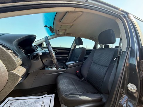 Used 2016 Nissan Altima 2.5 SV image 9