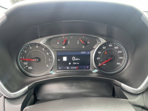 Used 2024 Chevrolet Equinox LT image 18