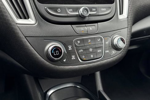 Used 2023 Chevrolet Malibu LT image 20