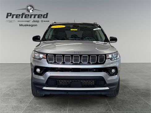 Used 2022 Jeep Compass Limited image 10
