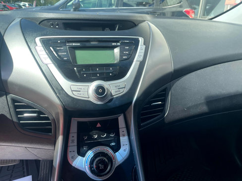 Used 2012 Hyundai Elantra Limited image 13