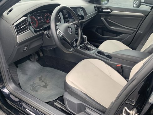 Used 2019 Volkswagen Jetta R-Line w/ R-Line Cold Weather Package image 14