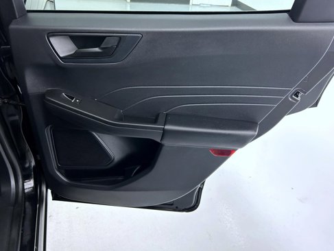 Used 2022 Ford Escape SE w/ Convenience Package image 17