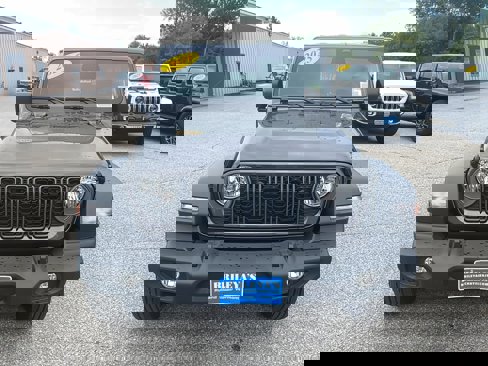 New 2025 Jeep Wrangler Unlimited Sport image 4