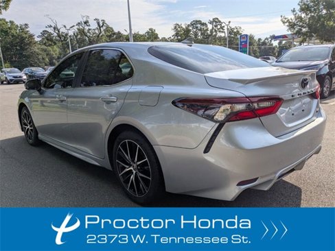 Used 2023 Toyota Camry SE image 10