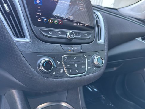 Used 2023 Chevrolet Malibu LT image 22